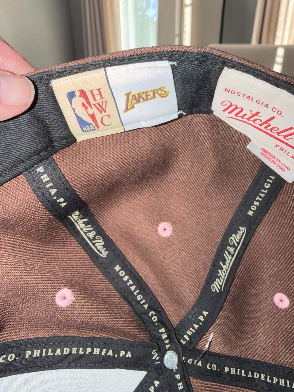 Mitchell & Ness Los Angeles Lakers 2009 NBA Finals Brown Sugar Bacon Fitted Hat - Picture 5 of 6